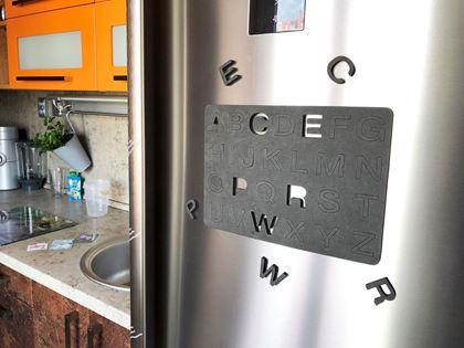 Kép valamiből Mágneses betűk hűtőszekrényre