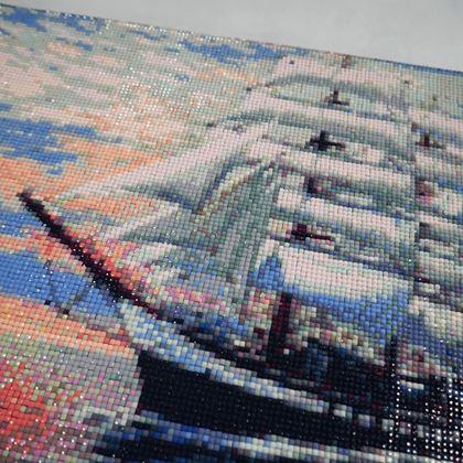 Kép valamiből Strasszköves képfestés keretes vászonra – Vitorlás hajó