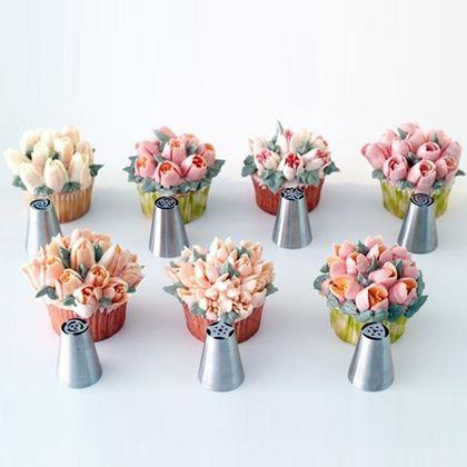Kép valamiből Tortadíszítő készlet - virágok