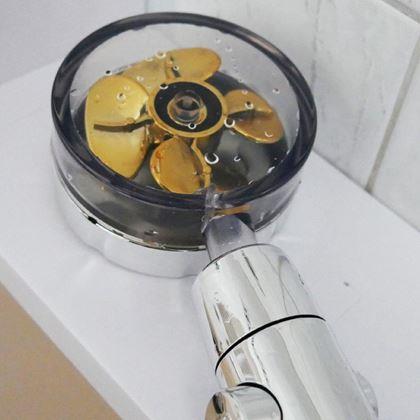 Kép valamiből Víztakarékos forgó zuhanyfej - arany