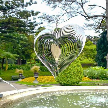 Kép valamiből Kerti dekoráció - szélkerék szív