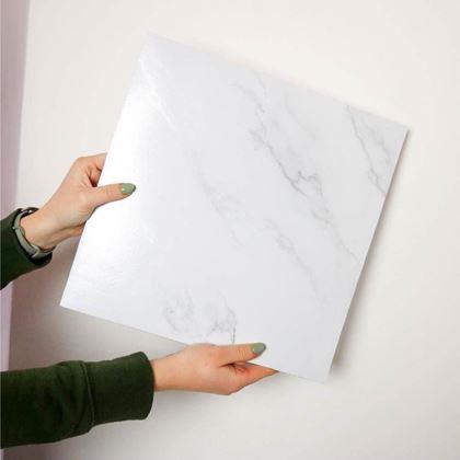 Kép valamiből Öntapadó csempe 30x30 cm - fehér márvány