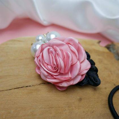 Kép valamiből Hajgumi rózsával és gyönggyel - rózsaszín