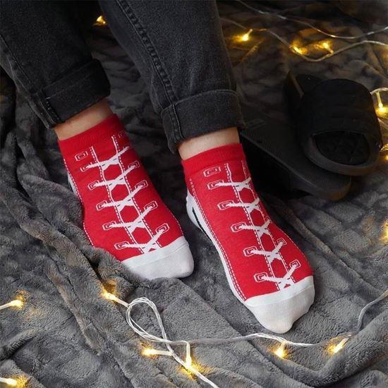 Kép valamiből Tornacipő mintás zokni - piros