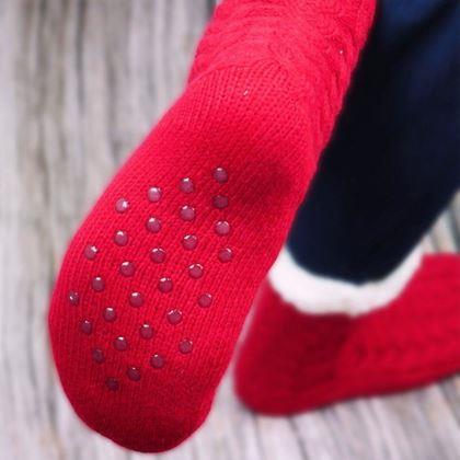 Kép valamiből Meleg kötött zokni - piros