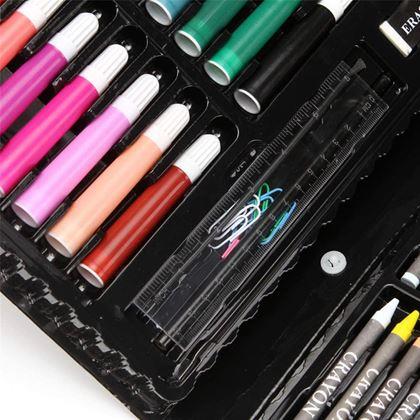 Kép valamiből 150 darabos rajzkészlet