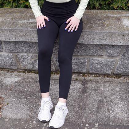 Kép valamiből Varrás nélküli, magasszárú leggings  -  fekete