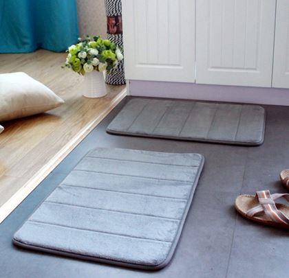 Kép valamiből Csúszásgátló fürdőszobai szőnyeg 40 x 60 cm - szürke