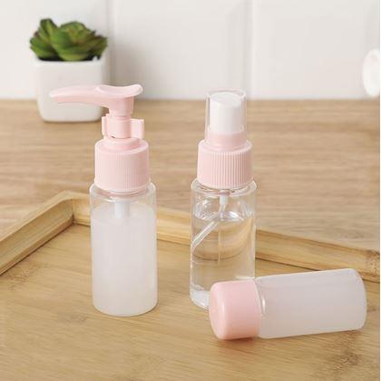Kép valamiből Utazási kozmetikai üvegcsék készlete repülőgépre való táskával, 50 ml