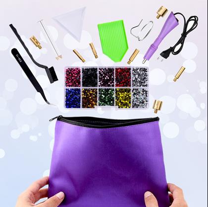 Kép valamiből Strasszkő ragasztó applikátor + strasszkő készlet