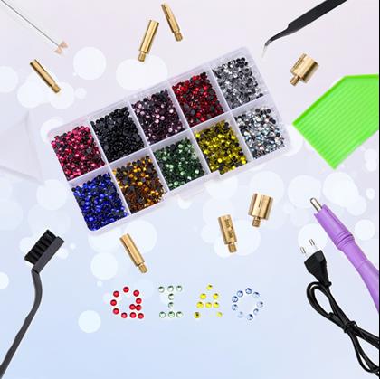 Kép valamiből Strasszkő ragasztó applikátor + strasszkő készlet