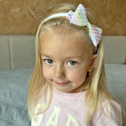 Kép valamiből Csillogó hajpánt masnival  -  szívecskés