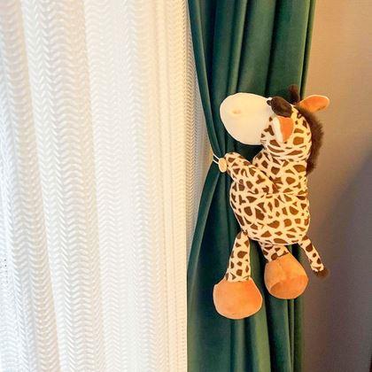 Kép valamiből Plüss zsiráf függönytartó csipesz