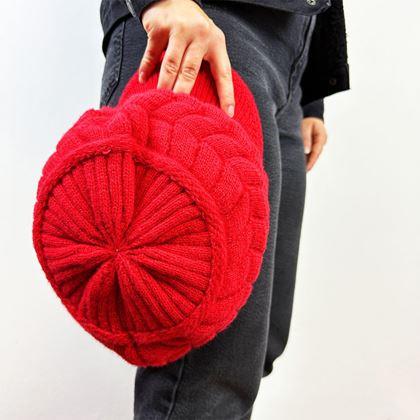 Kép valamiből Bélelt svájci sapka szőrmével - piros