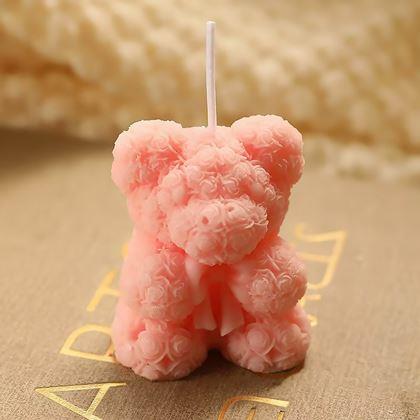 Kép valamiből Ajándékcsomag rózsából készült maci gyertyával - rózsaszín