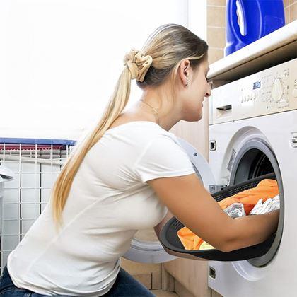 Kép valamiből Összecsukható kosár a ruhák kivételéhez