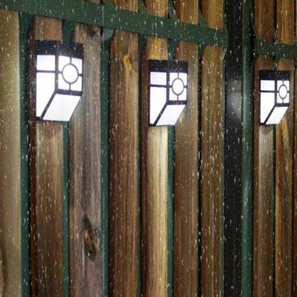 Kép valamiből Dekoratív falra szerelhető napelemes lámpa  -  hideg fehér