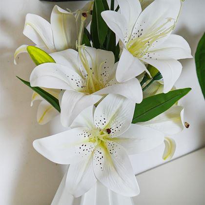 Kép valamiből Mű liliomcsokor - fehér