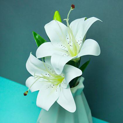 Kép valamiből Mű liliomcsokor - fehér