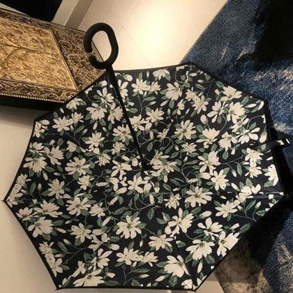 Kép valamiből Fordított esernyő  -  fehér virágok