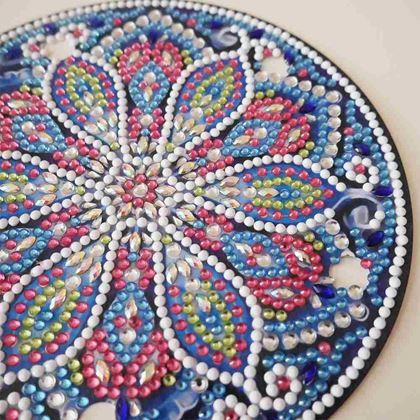 Kép valamiből Gyémántszemes festés LED mandala lámpa - kék - lila