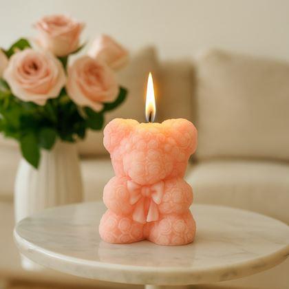 Kép valamiből Ajándékcsomag rózsából készült maci gyertyával - rózsaszín