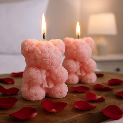 Kép valamiből Ajándékcsomag rózsából készült maci gyertyával - rózsaszín