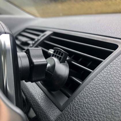 Kép valamiből Deluxe mobiltelefon-tartó vezeték nélküli töltéssel