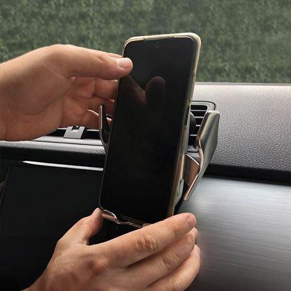 Kép valamiből Deluxe mobiltelefon-tartó vezeték nélküli töltéssel