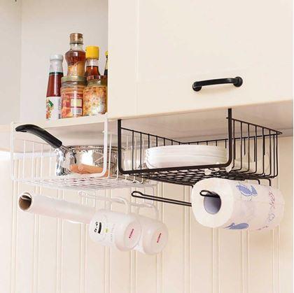 Kép valamiből Függeszthető fém kosár akasztókkal - fehér