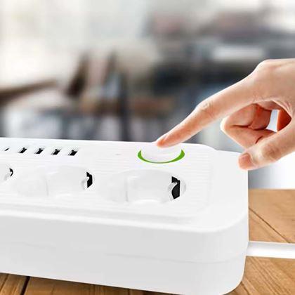 Kép valamiből Hosszabbító 3 aljzattal és USB portokkal