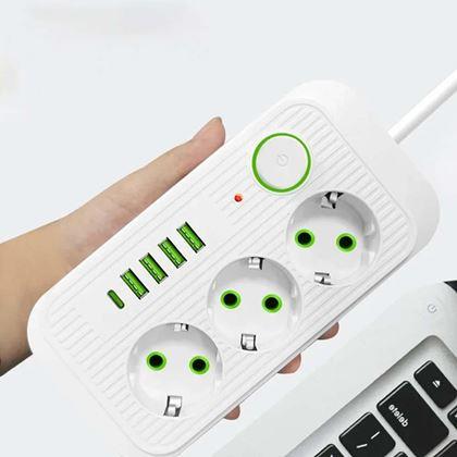 Kép valamiből Hosszabbító 3 aljzattal és USB portokkal