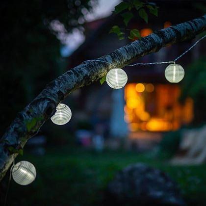 Kép valamiből Napelemes LED lampionfüzér