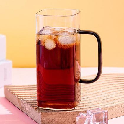 Kép valamiből Szögletes üveg fedéllel, szívószállal és füllel – 350 ml