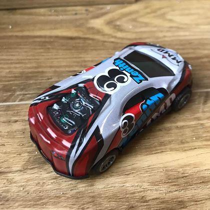 Kép valamiből Átfordulós kaszkadőr játékautó  - fehér-piros