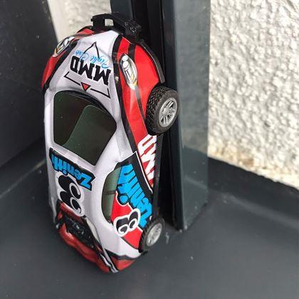 Kép valamiből Átfordulós kaszkadőr játékautó  - fehér-piros