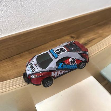 Kép valamiből Átfordulós kaszkadőr játékautó  - fehér-piros