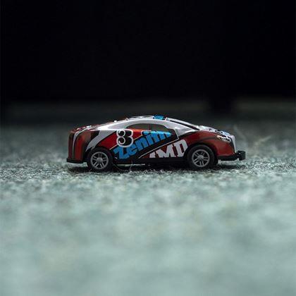 Kép valamiből Átfordulós kaszkadőr játékautó  - fehér-piros