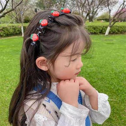 Kép valamiből Gyermek fejpánt klipekkel  - eperkék