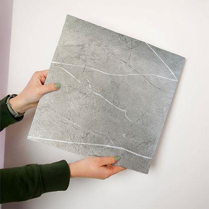 Kép valamiből Öntapadó csempe 30x30 cm  -  világosszürke márvány