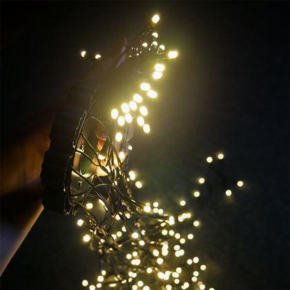 Kép valamiből Karácsonyi világítás a karácsonyfára