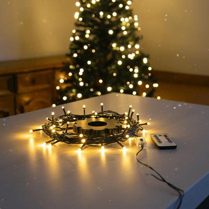 Kép valamiből Karácsonyi világítás a karácsonyfára