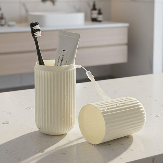 Kép valamiből Fogkefe és fogkrém utazótok