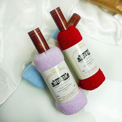 Kép valamiből Törülköző borospalack ajándékcsomagolásban  -  lila