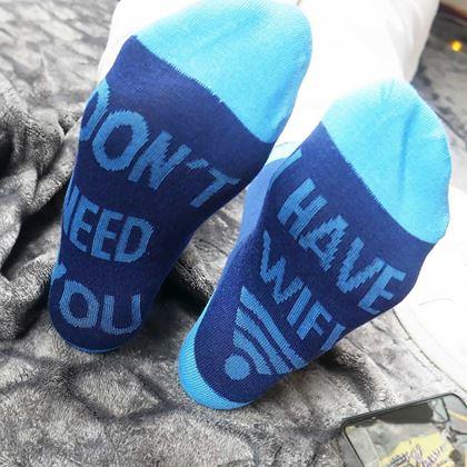 Kép valamiből Zokni - Nincs szükségem rád, van Wi-Fi-m