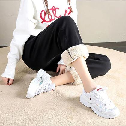 Kép valamiből Női melegítőnadrág bundával  -  XS/M