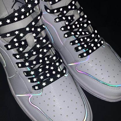 Kép valamiből Fűzők reflektív csillagokkal - fekete