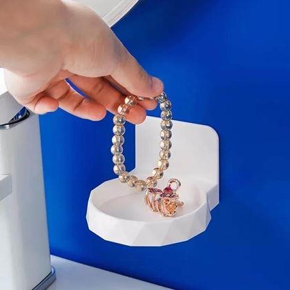 Kép valamiből Öntapadós ékszerpolc