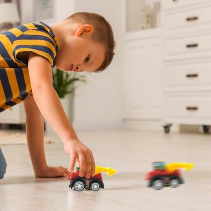 Kép valamiből 6 darabos felhúzható autó szett átlátszó táskában