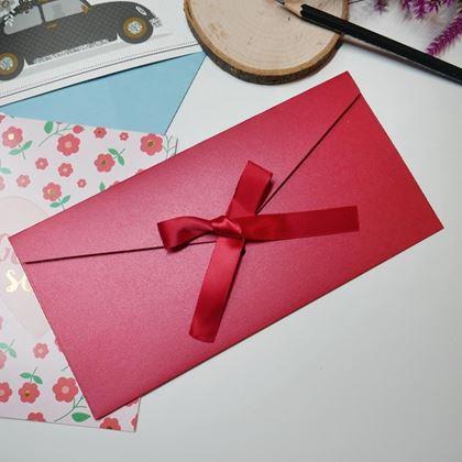 Kép valamiből Ajándék boríték szalaggal -  piros